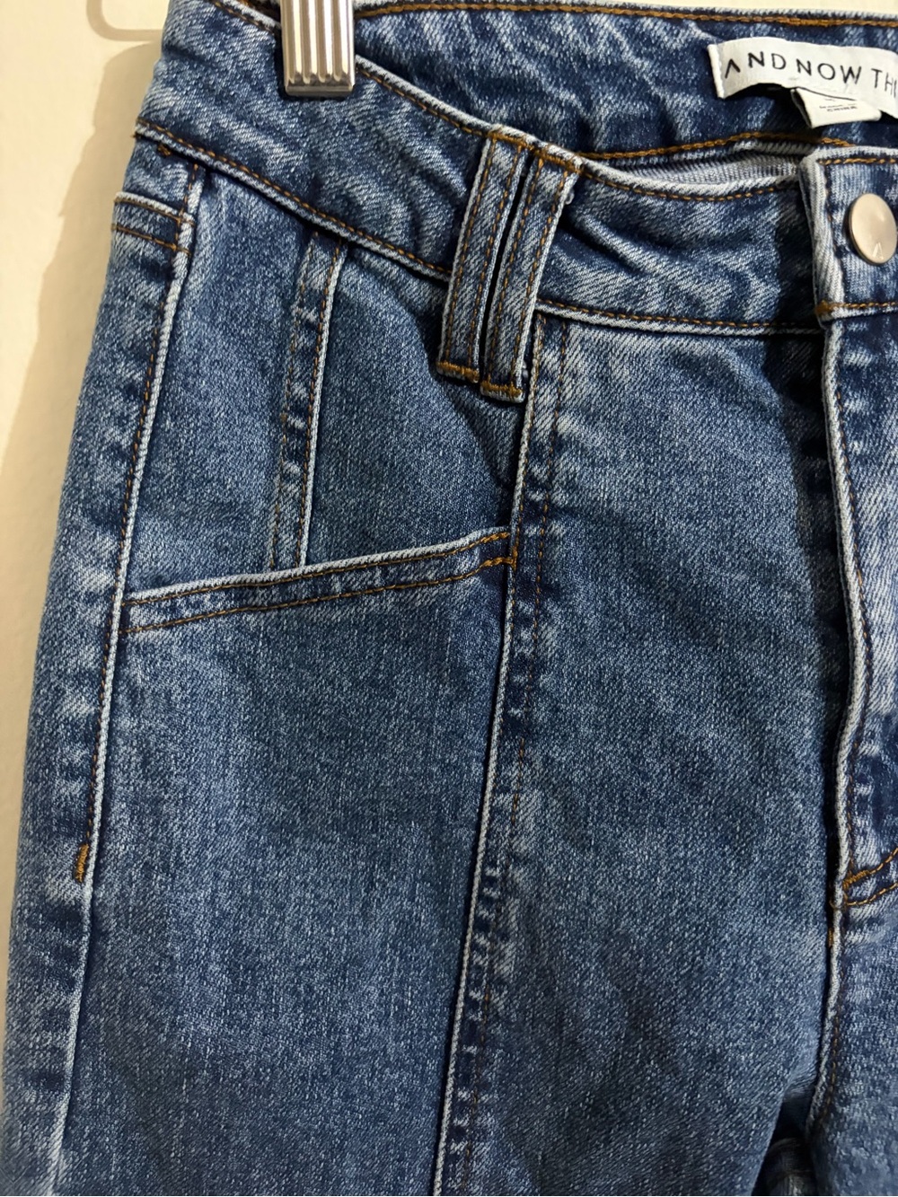 Women’s Straight Leg Denim Jeans - Blue - Picture 4 of 11